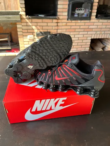 Nike shox 12 molas - SEM USO