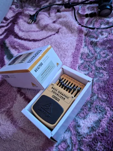 Pedal Equalizador Behringer BEQ700