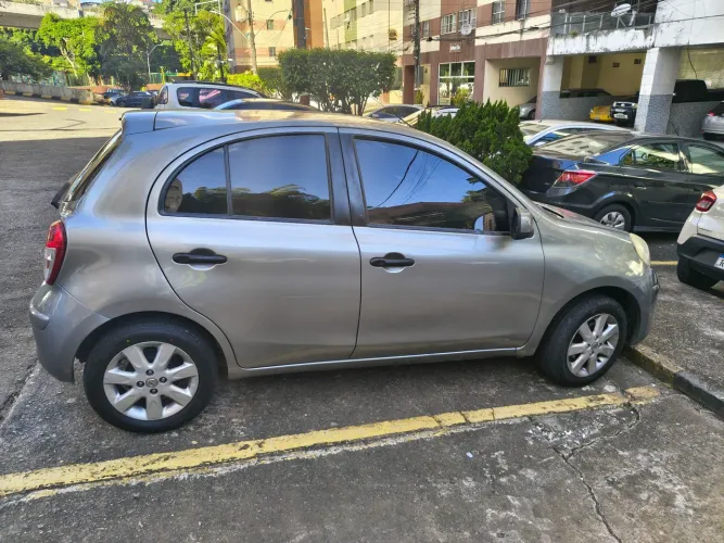 Nissan March SV 1.6 16V Flex Fuel 2012