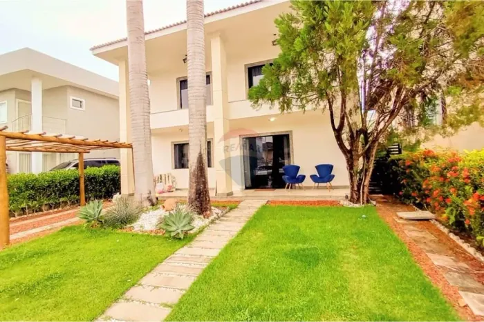 Casa Duplex com 3 Quartos (2 Suítes) e Quintal Privativo no Condomínio Reserva Mundo Verde