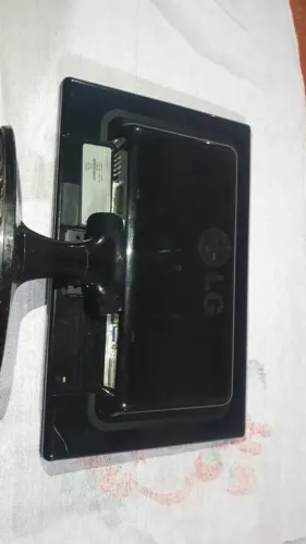 Vende-se monitor bom e barato 