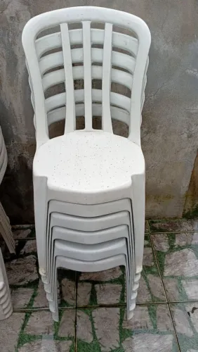 Cadeira plástico