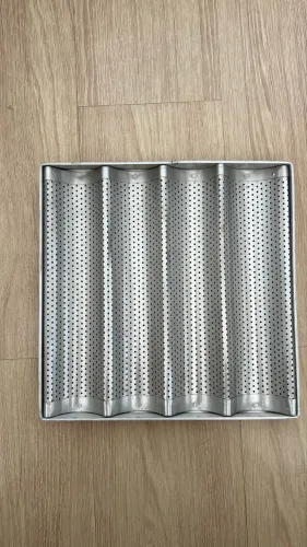 Forma Profissional para Pão/Baguete Alumínio Reforçado - Semi Nova