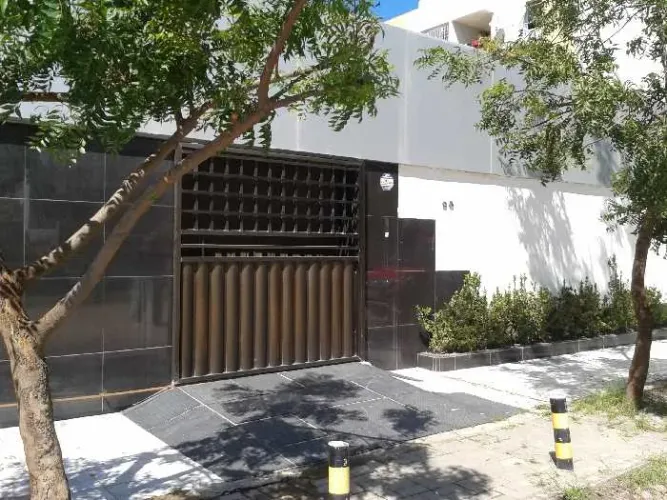 CASA COMERCIAL
