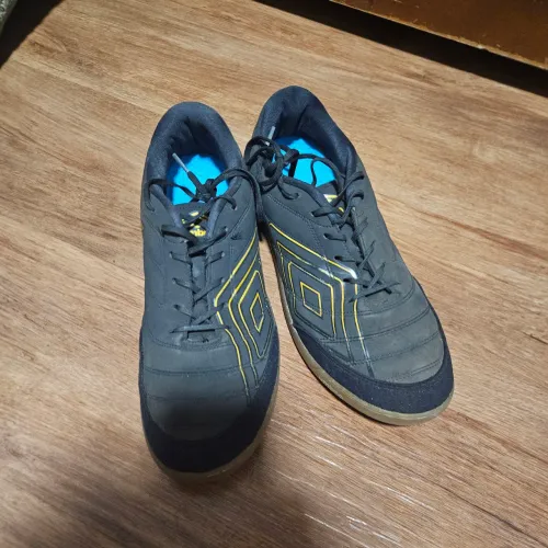 Chuteira umbro brfutsal