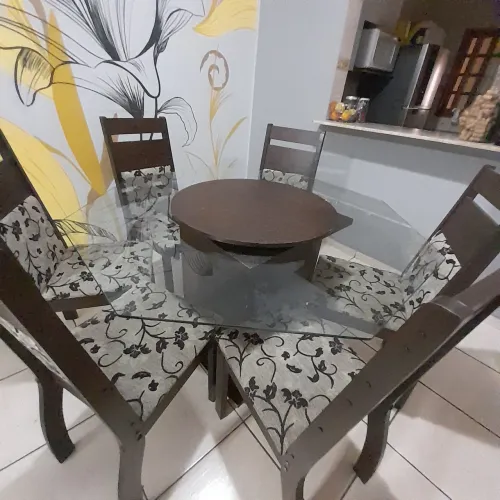 Mesa 6 cadeiras