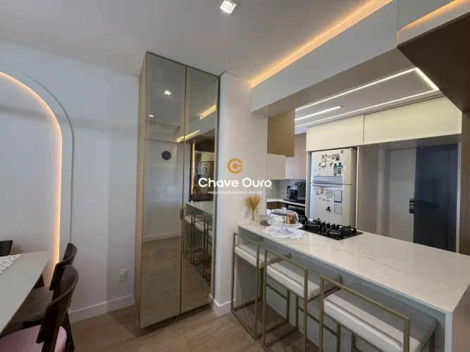 Apartamento com 03 quartos no Coqueiral