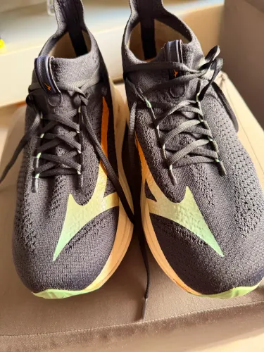 Mizuno Neo vista 2