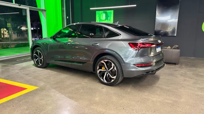 Audi E-Tron Sportb. Perf.black Aut.(elétrico) 2021