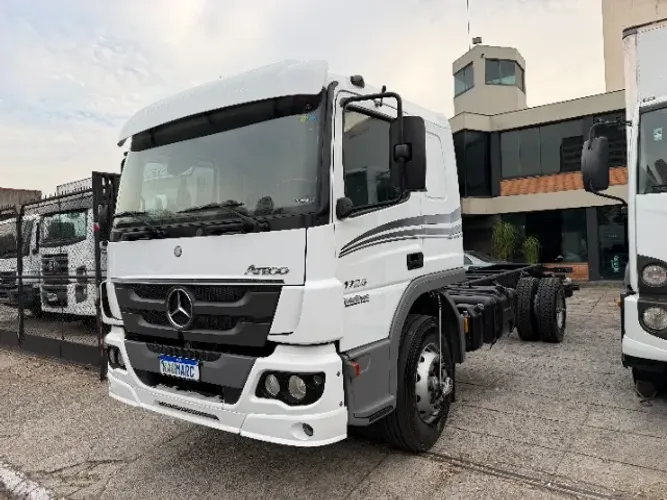 Mb Atego 1726 Ano 2020 Leito 4x2 Toco = Vw 17280