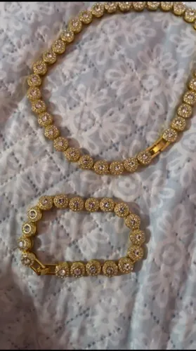 Colar e pulseira das blogueiras