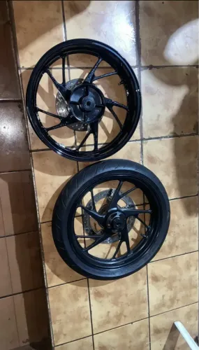 Rodas pé de Galinha Twister 2016/2022 troco na Cb 300r antiga + volta sua 