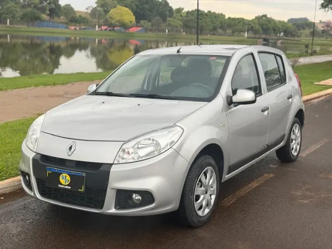 Renault Sandero Expression Flex 1.6 16V 5P 2013