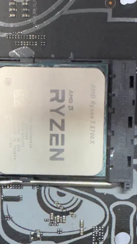 Ryzen 7 5700x 