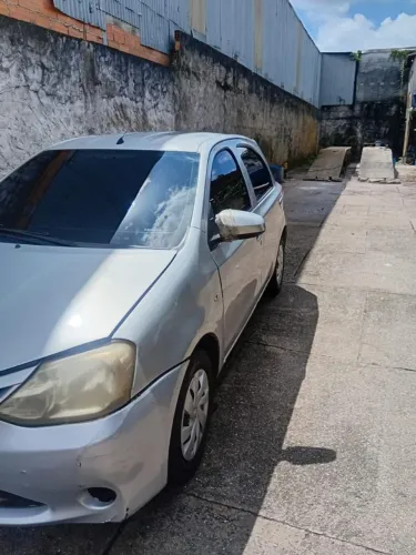 Toyota Etios X 1.3 Flex 16V 5P Mec. 2015
