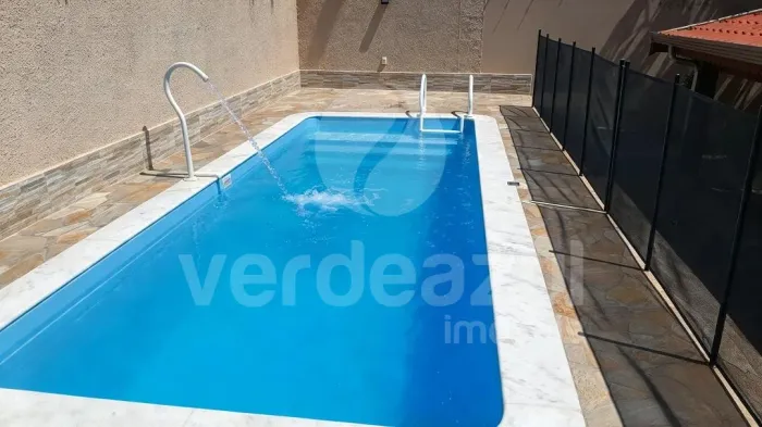 Sobrado com 3 quartos, área gourmet e piscina perto do Aeroporto em Campinas-SP.