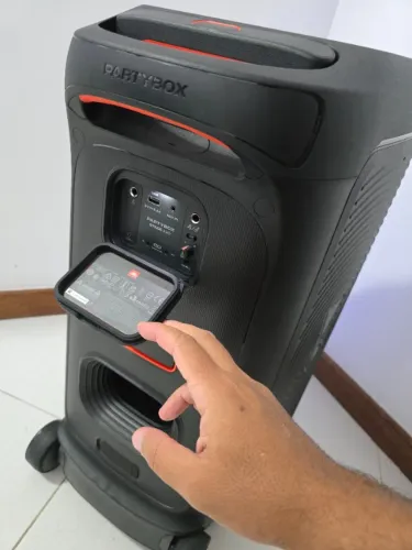 Caixa de Som JBL Party Box Stage 320