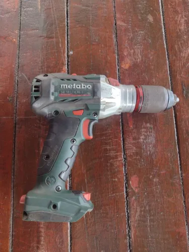 Vendo parafusadeira metabo sem a bateria