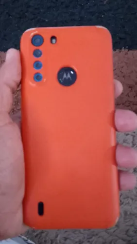 Vendo celular pra ontem, em ótimo estado 320,00. Inclusive estou utilizando ele.