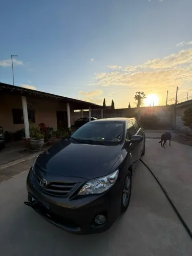 Toyota Corolla GLI 1.8 Flex 16V Aut. 2012