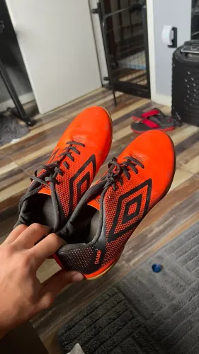 Chuteira Umbro Game Futsal