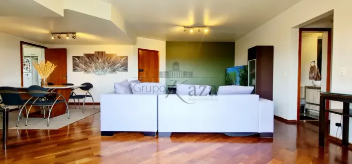 Apartamento Padrão - Centro - Por do Sol - 4 Dormitórios - 164m².