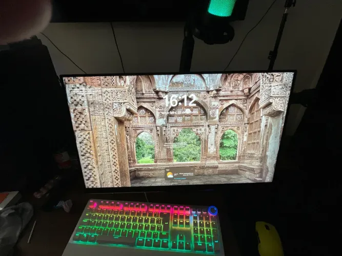 Monitor AOC 240hz 0,5ms
