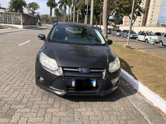 Ford Focus 1.6 S/1.6 SE Flex 16V 5P AUT 2015