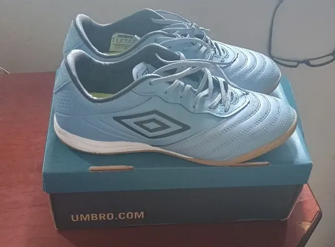Chuteira Futsal Umbro Tocco III Premier