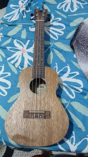 Ukulele Shelby 