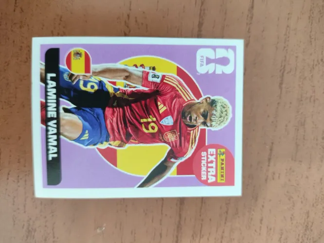 Figurinha legends Lamine Yamal Base