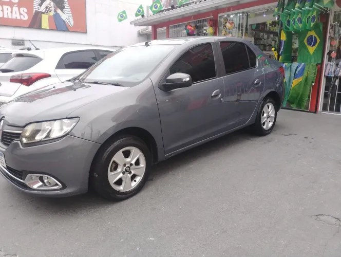 Renault Logan Dynamique Hi-flex 1.6 8V 4P 2016
