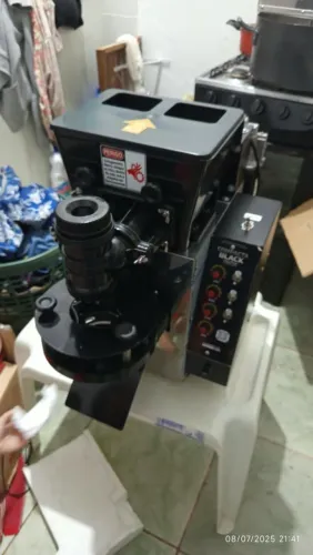 Máquina de salgado