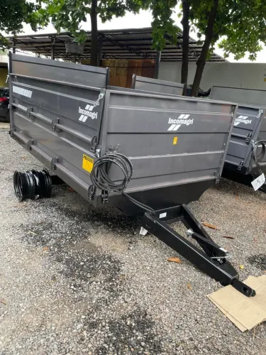 Carreta metalica Basculante