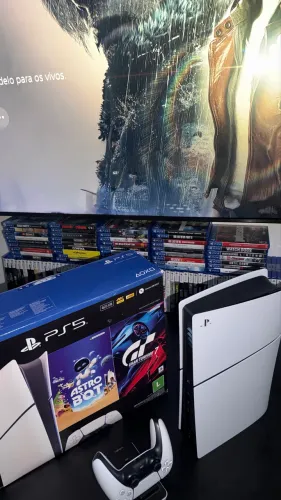 PS5 SLIM DIGITAL - CFI 2114 - 825GB - 4 JOGOS INSTALADOS