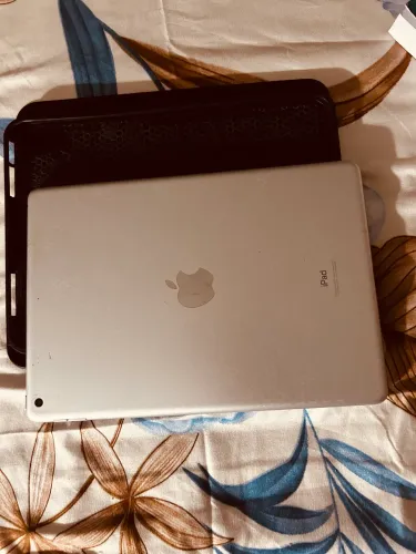 iPad 9 Geração 64GB