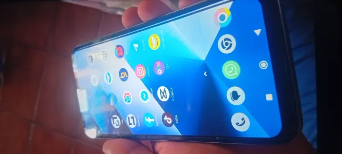 Poco C85 NFC 8 RAM 250GB USADO 