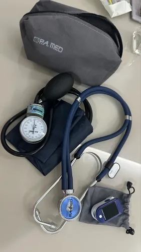 Vendo Estetoscópio completo