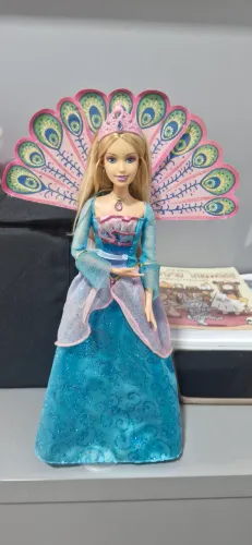 Barbie rosella