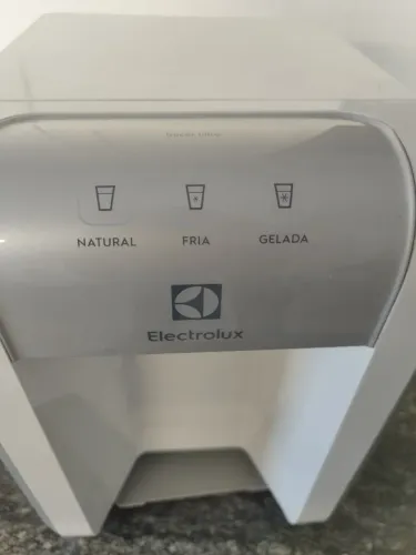Purificador de Água Electrolux PE11B com Painel Touch Bivolt - Branco