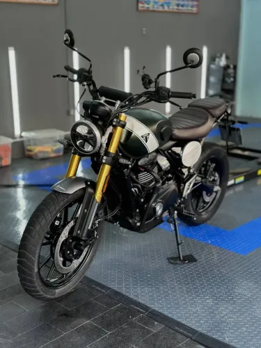 Vendo Scrambler 400X 2025 em Ótimo Estado