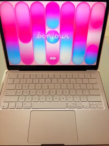 MacBook Neo 8GB/512GB Touch ID- Blush NOVO