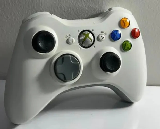 Controle original Microsoft para Xbox 360.