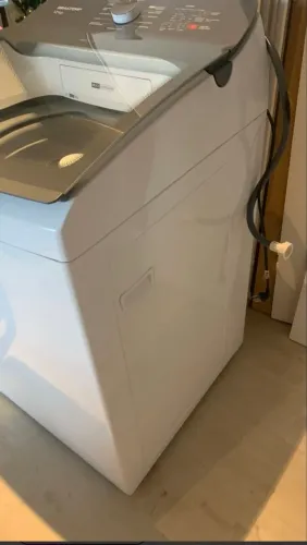 Maquina de lavar com defeito 