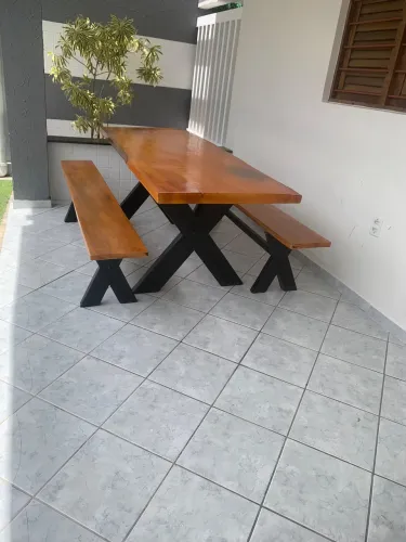 Mesa pé em (X) de