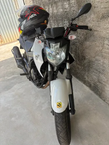 Fazer 250