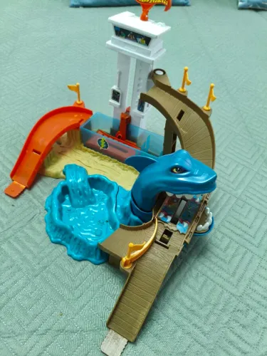 Pista Hotwheels Tubarão Shifters antiga + brinde
