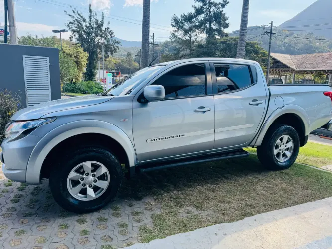 Mitsubishi L200 Triton Sport GLS 2.4 CD Diesel Aut. 2019