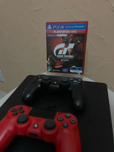 PlayStation 4 - 1TB Usado