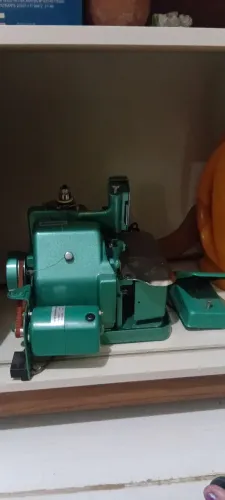 máquina overloque chinesinha